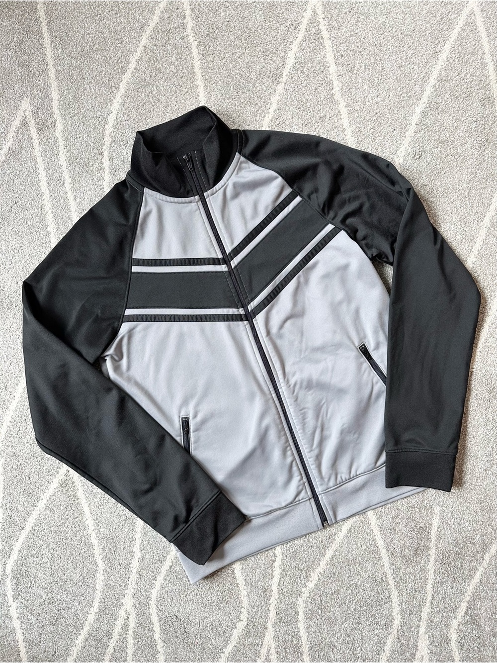 Old Navy Rec Tech Gray and Black Athletic Zipper Jacket Windbreaker